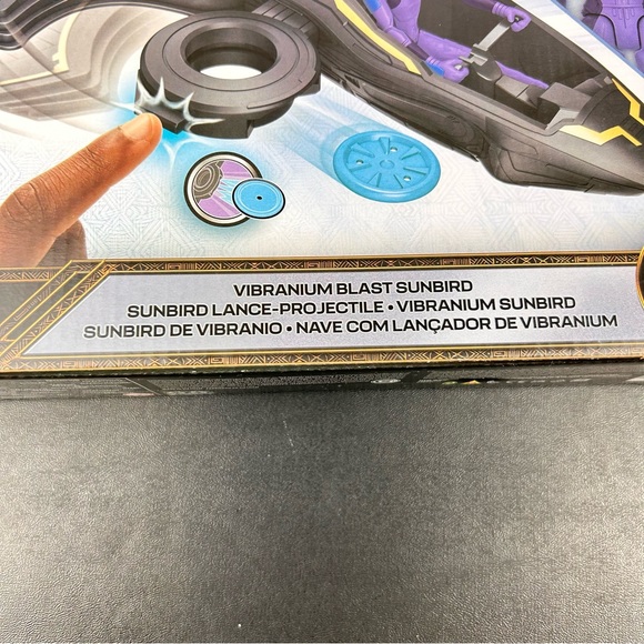 Black Panther Wakanda Forever Vibranium Blast Sunbird Playset with Shuri Marvel - Picture 9 of 13